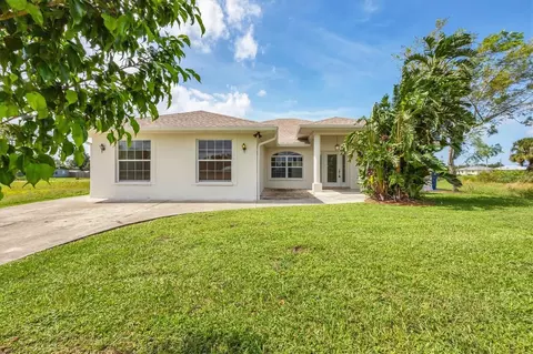 416 Hacienda St, North Port, FL 34287