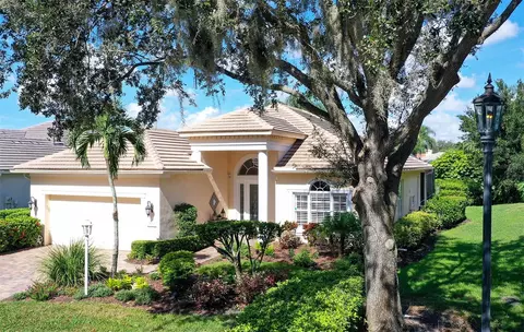 7053 Lennox Pl, University Park, FL 34201