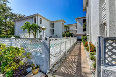 6304 Pointe West Blvd #A304, Bradenton, FL 34209