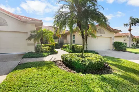 3392 Chelmsford Ct, Sarasota, FL 34235