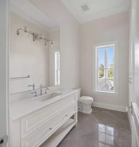 Bath - 4015 NW 85th Ter, Ocala, FL 34482 photo 4 of 7