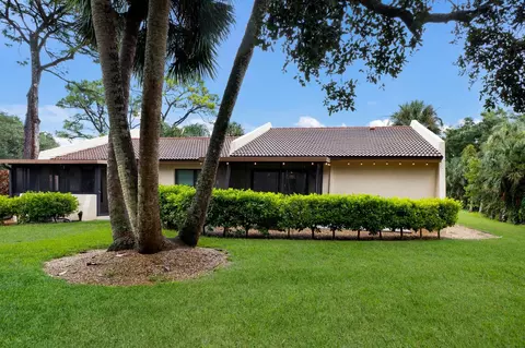 3603 Longmeadow #47, Sarasota, FL 34235