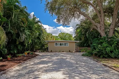 2923 Marshall Dr, Sarasota, FL 34239