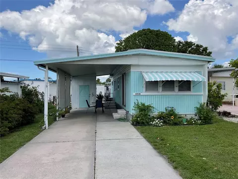 6510 Dakota St, Bradenton, FL 34207