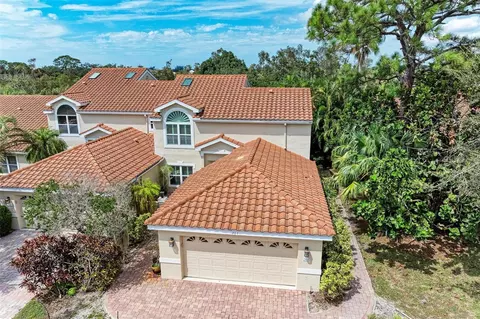 264 Woods Point Rd, Osprey, FL 34229