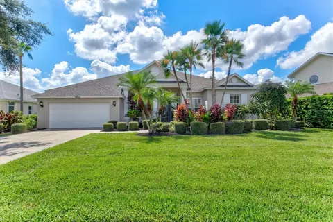 9812 Sweetwater Ave, Bradenton, FL 34202