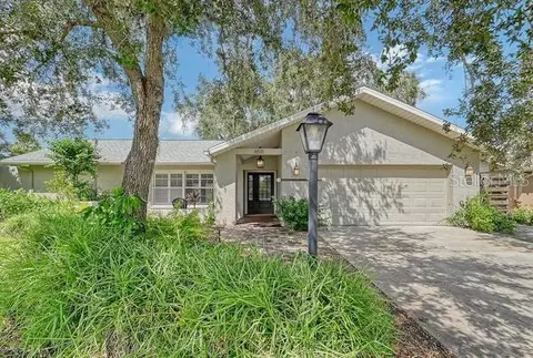 6511 Waterford Cir, Sarasota, FL 34238