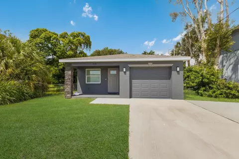 608 13th Ave W, Bradenton, FL 34205