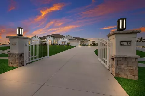 3543 Recurve Cir, Sarasota, FL 34240