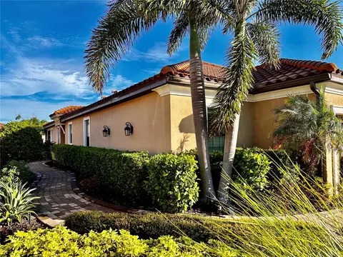 4740 Stafford Ct, Palmetto, FL 34221