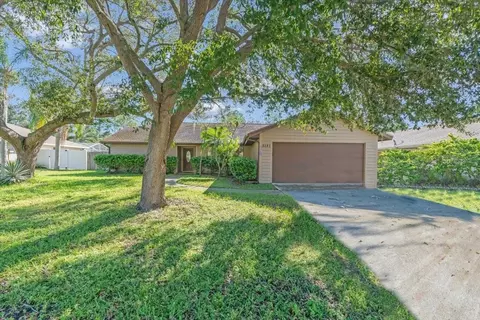 5151 Country Meadows Blvd, Sarasota, FL 34235