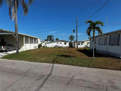 256 Jamaica Dr, Palmetto, FL 34221