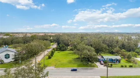 5818 N Lockwood Ridge Rd, Sarasota, FL 34243