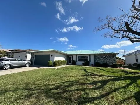 252 Colony Point Dr, Punta Gorda, FL 33950