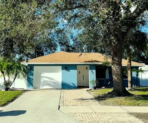 2365 Spring Oaks Ct, Sarasota, FL 34234