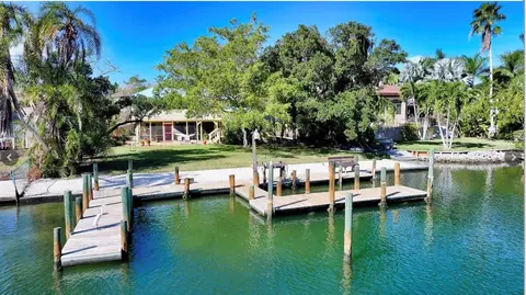 3601 White Ln, Sarasota, FL 34242