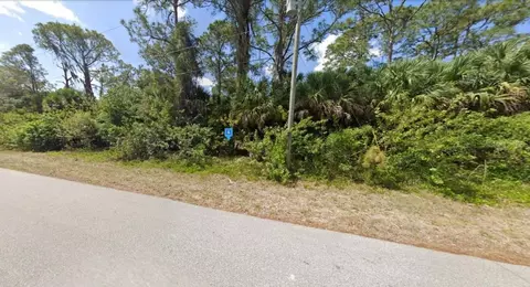 Roanoke Road, North Port, FL 34288