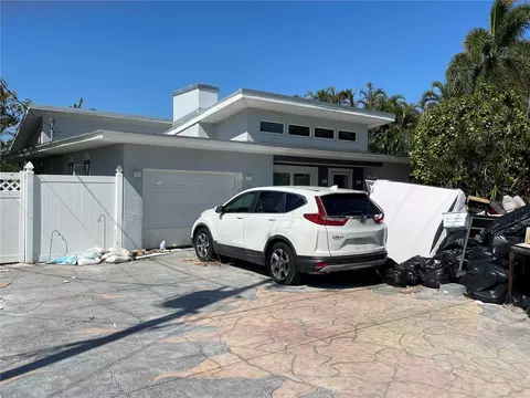 518 56th St, Holmes Beach, FL 34217
