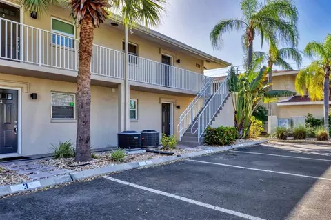 972 La Costa Cir #2, Sarasota, FL 34237