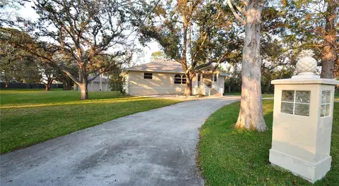 905 Colonial Rd, Venice, FL 34293