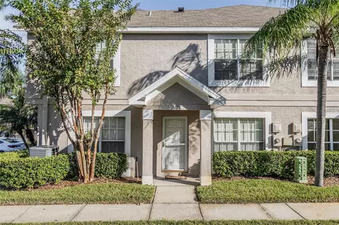 517 Kensington Lake Cir, Brandon, FL 33511