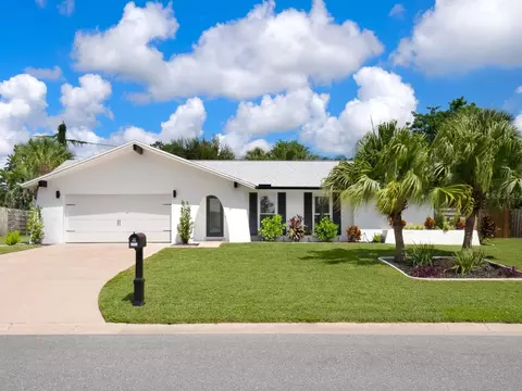 3753 Allenwood St, Sarasota, FL 34232