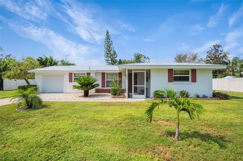 4459 Beacon Dr, Sarasota, FL 34232