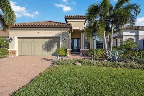5384 Manchini St, Sarasota, FL 34238