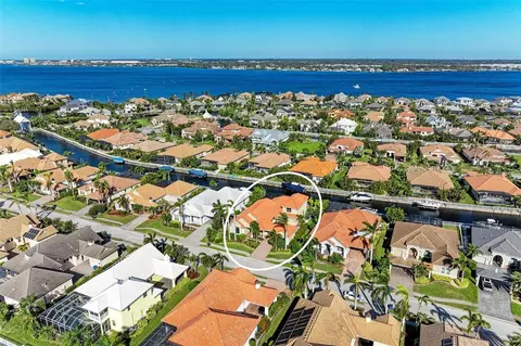 4735 Mainsail Dr, Bradenton, FL 34208