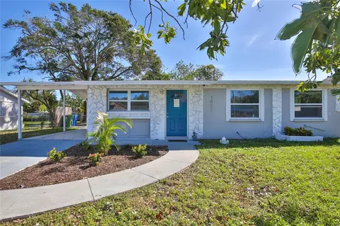 1007 27th Street Ct E, Bradenton, FL 34208