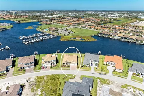 2018 4th St E, Palmetto, FL 34221