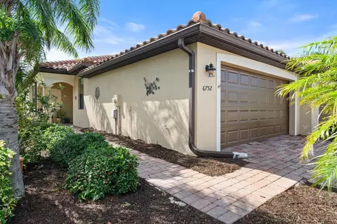 6752 Willowshire Way, Bradenton, FL 34212