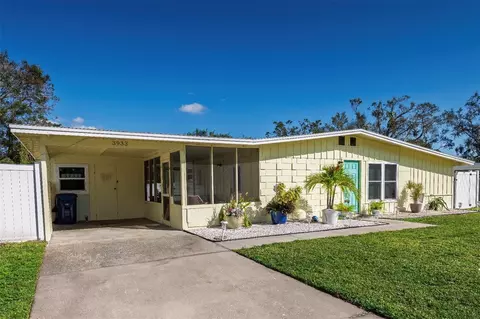 3933 Coleridge Pl, Sarasota, FL 34241