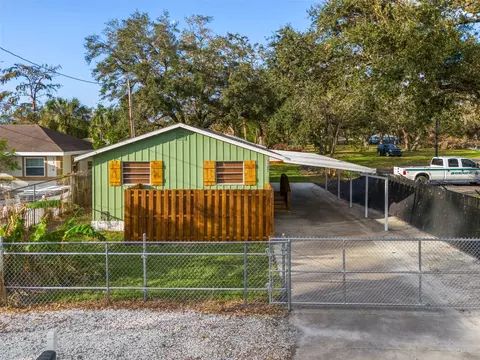 1102 36th Ave W, Bradenton, FL 34205