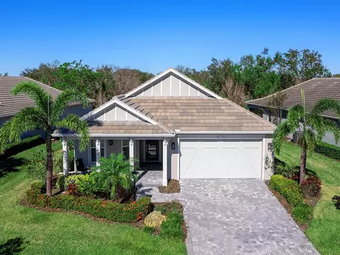 7996 Sandstar Way, Sarasota, FL 34240