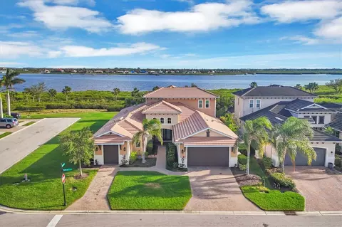 1259 Tyne Ln, Bradenton, FL 34208