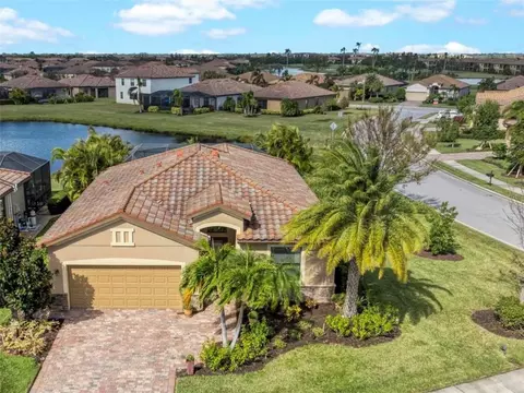 6895 Willowshire Way, Bradenton, FL 34212