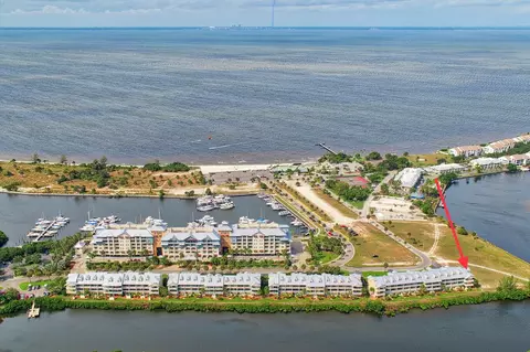 627 Bahia Beach Blvd, Ruskin, FL 33570