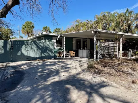 5208 Calle De Rio, Sarasota, FL 34242