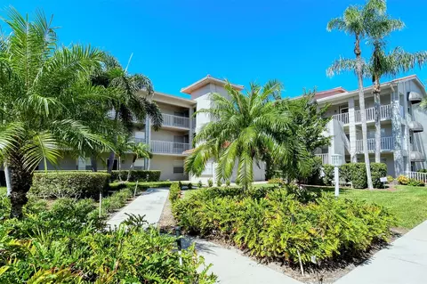 9320 Clubside Cir #2109, Sarasota, FL 34238