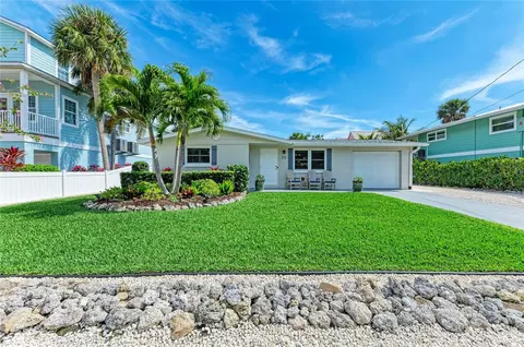 213 64th St, Holmes Beach, FL 34217