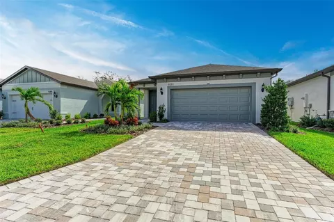 9281 Ballaster Pointe Loop, Parrish, FL 34219 photo 1