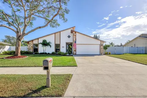 7309 Edenville Dr, Sarasota, FL 34243