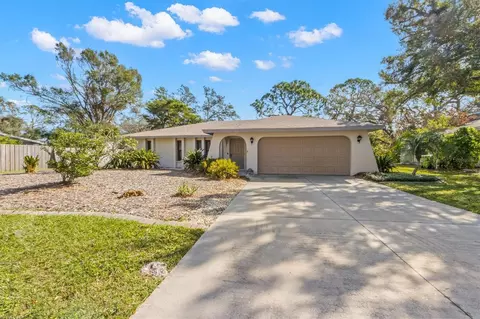 2107 S Jefferson Ave, Sarasota, FL 34239