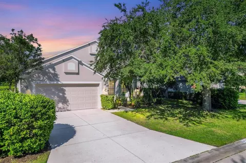 6450 Blue Grosbeak Cir, Lakewood Ranch, FL 34202