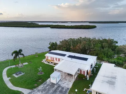 4300 Riverside Dr #37, Punta Gorda, FL 33982