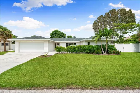1649 Idle Ln, Sarasota, FL 34231