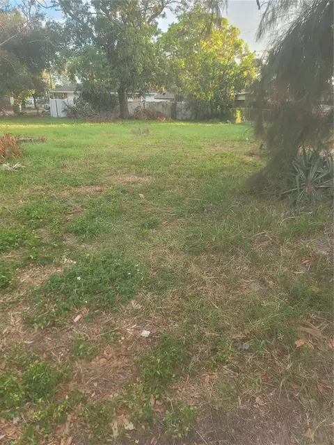 11 Th Ave W, Bradenton, FL 34205