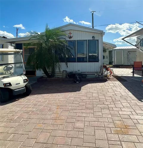 54 Montego Dr, Palmetto, FL 34221