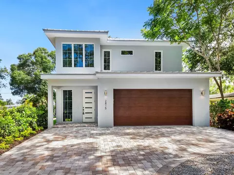 2415 Floyd St, Sarasota, FL 34239